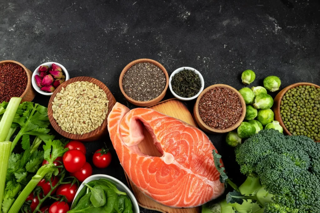 vitamina f salmon y vegetales